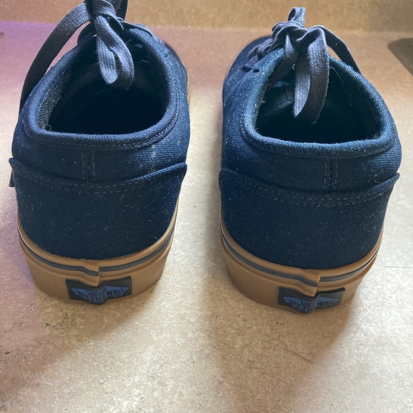 Vans Atwood - Picture 4 of 5